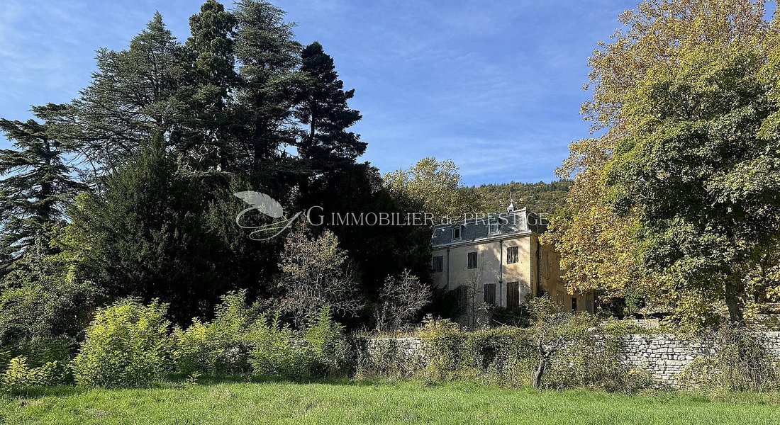 Le Rêve de Sault: A 16th-Century Provençal Demesne Where Time Stands Still
