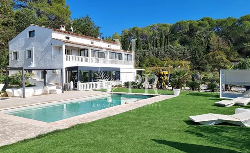 Villa in Mougins, Provence-Alpes-Côte d'Azur, France 1