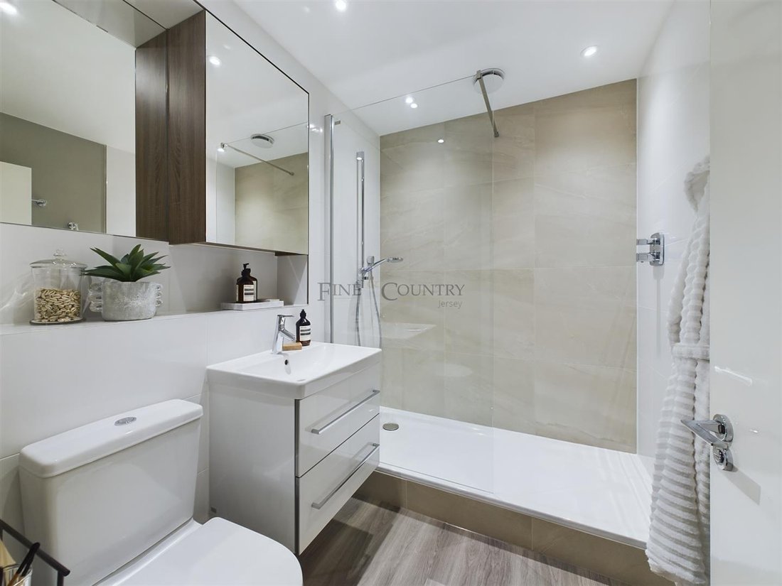 Apartment in Saint Helier, St Helier, Jersey 3 - 14981196