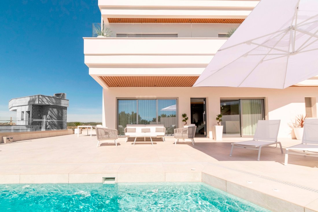 Villa in Dehesa de Campoamor, Orihuela, Valencian Community 2 - 12417100