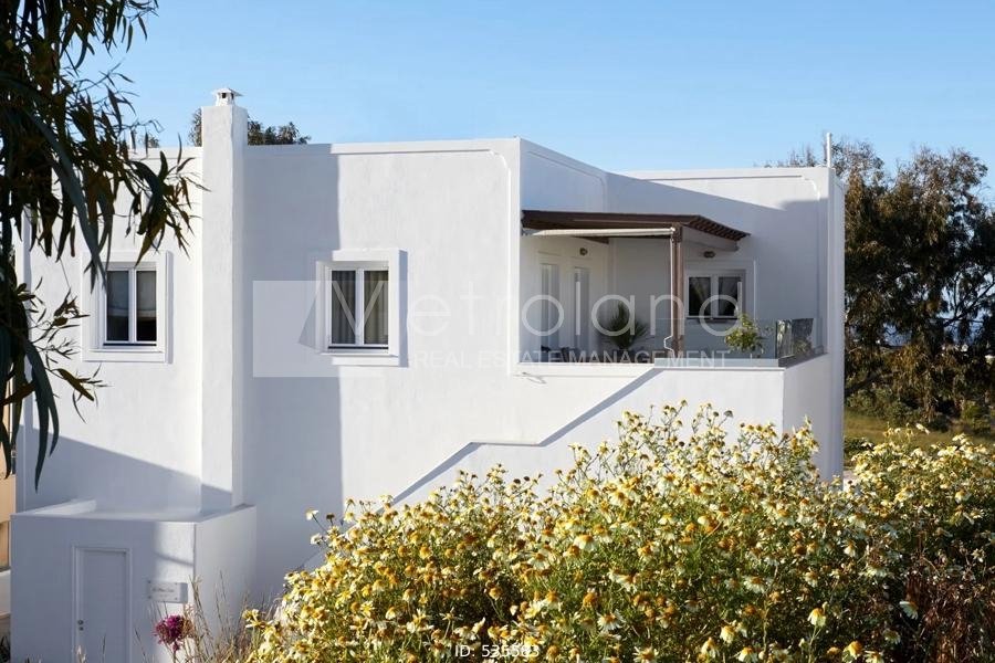 Villa in Thira, Aegean, Greece 3 - 14983536