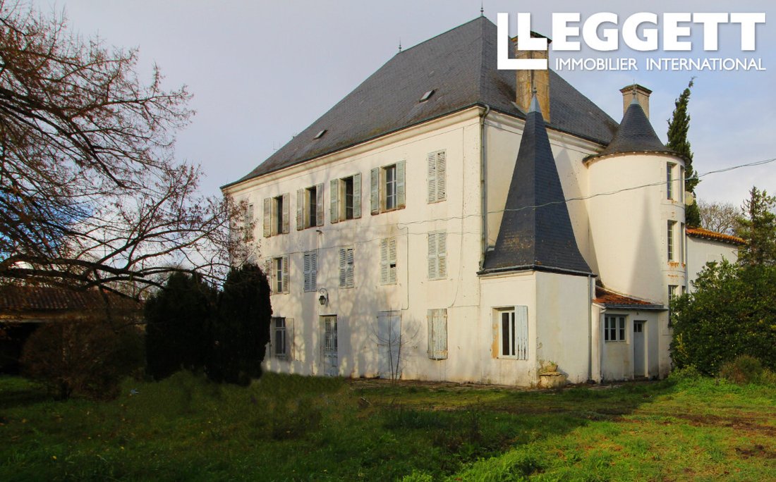 A Forgotten Manor’s Whisper: 6 Hectares of Poetic Potential in Nouvelle-Aquitaine