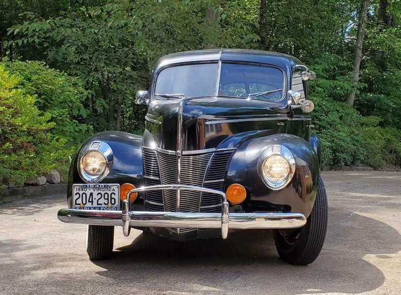 Coupe in Glendale, United States 1 - 14983244