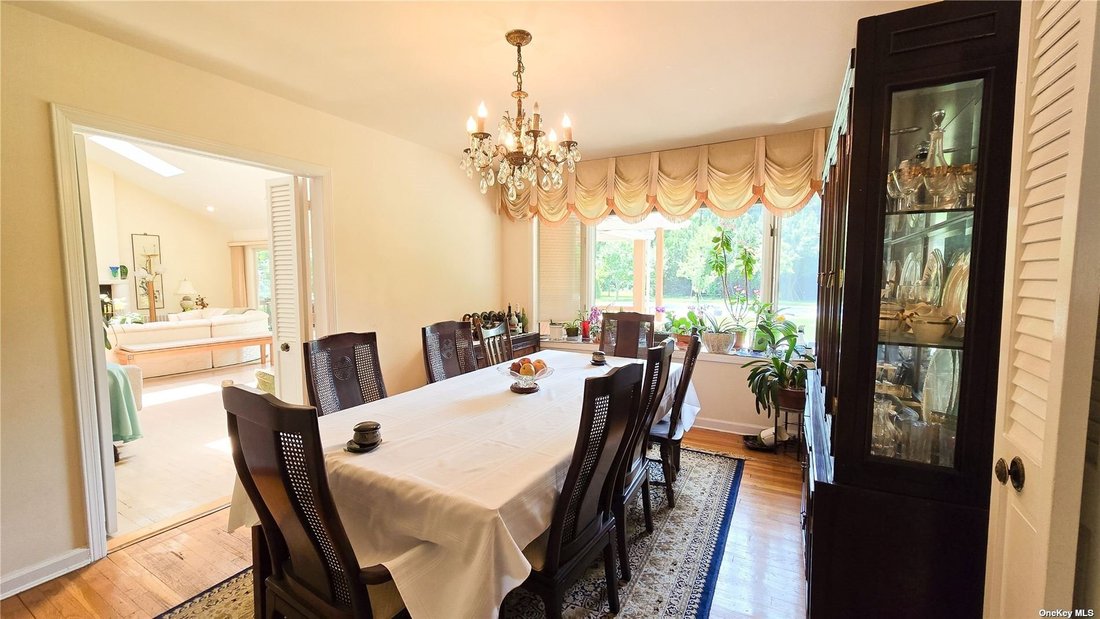 House in Old Westbury, New York, United States 5 - 14982793