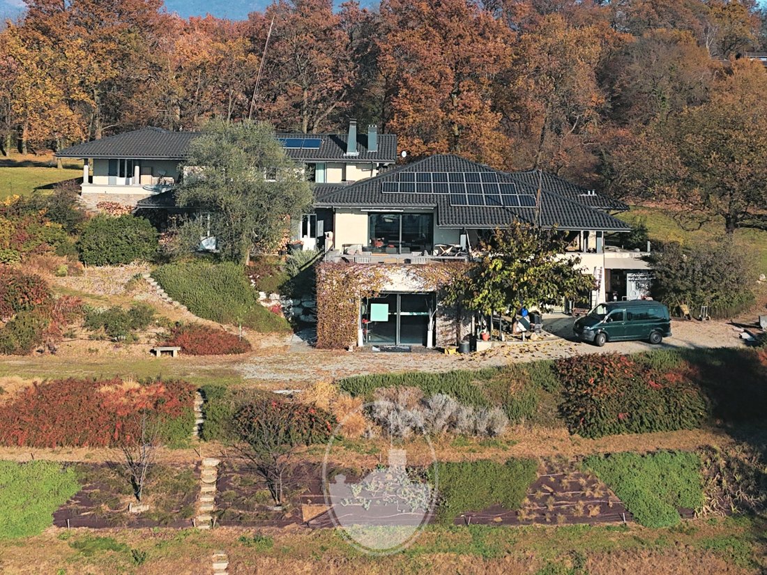 Villa in Lombardy, Italy 3 - 14982608