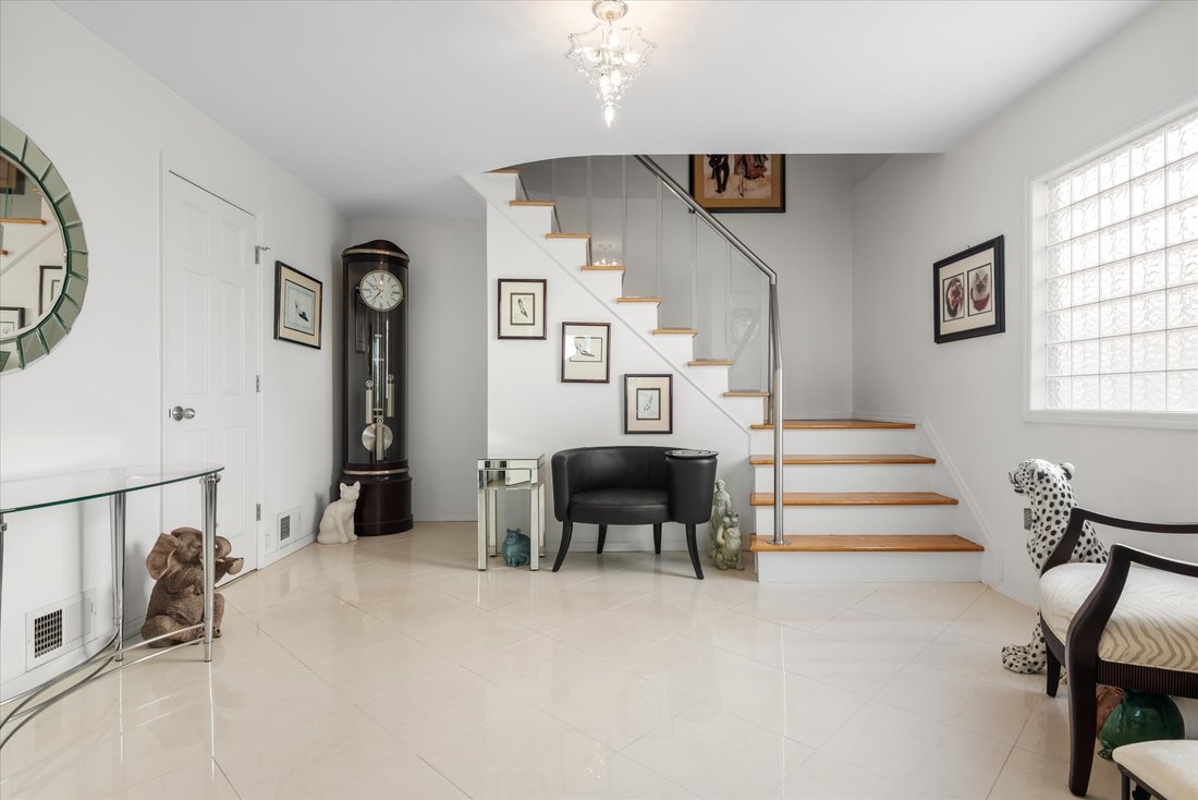 House in New York, New York, United States 4 - 14985595