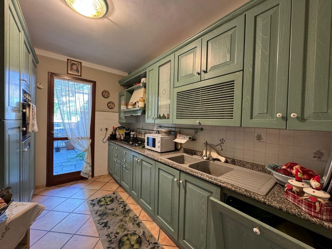 Villa in Seravezza, Tuscany, Italy 2 - 14989002