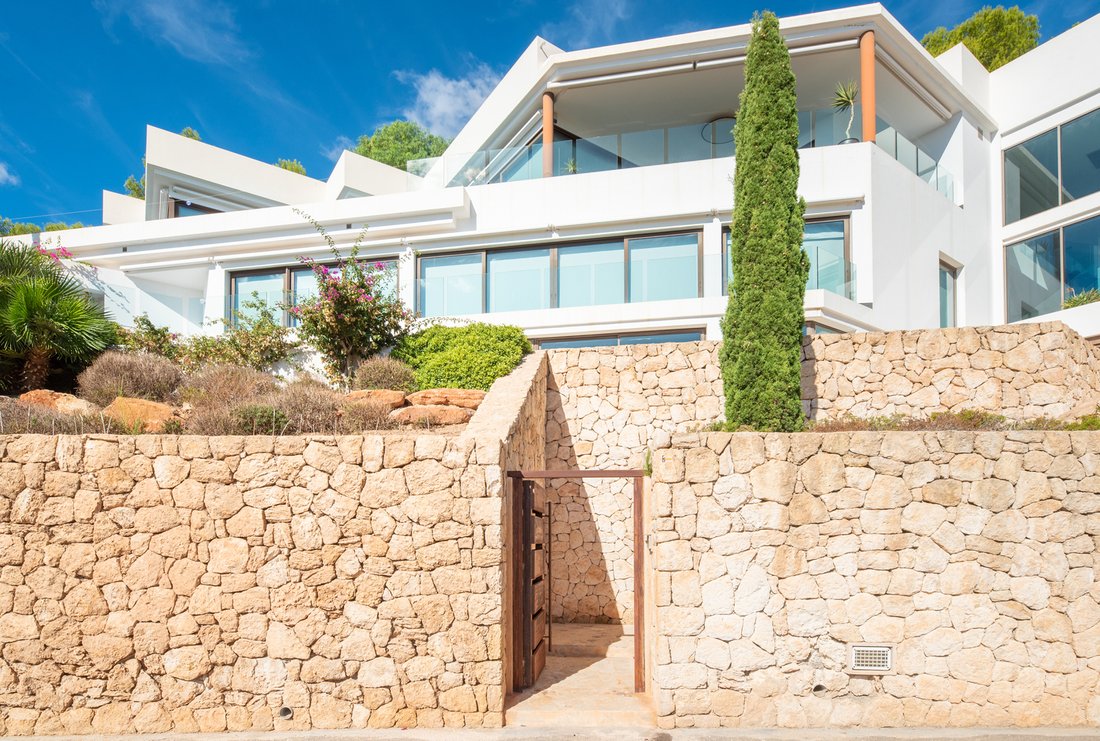 Villa in Roca Llisa, Santa Eularia des Riu, Balearic Islands 3 - 14988069
