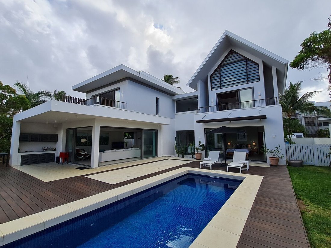 Villa in Grand Baie, Rivière du Rempart District, Mauritius 2 - 14988234