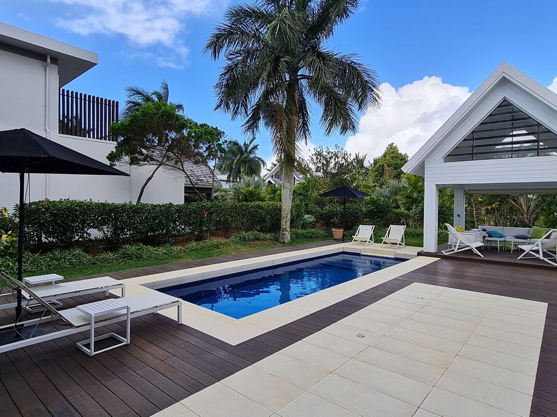 Villa in Grand Baie, Rivière du Rempart District, Mauritius 1 - 14988234