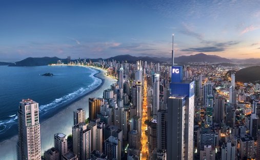 Condo in Centro, State of Santa Catarina, Brazil 1
