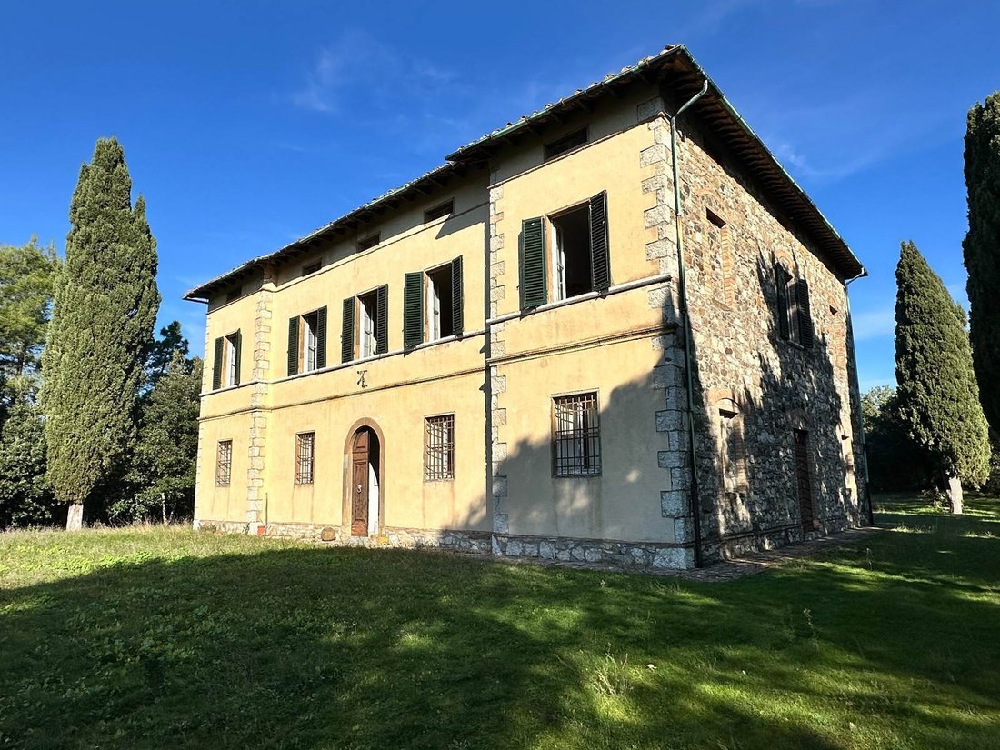 Estate in Pomarance, Tuscany, Italy 1 - 14986662
