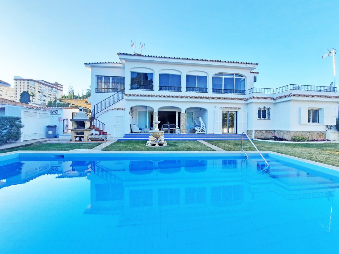 Villa in Arroyo de la Miel, Benalmadena, Andalusia 2 - 14988483