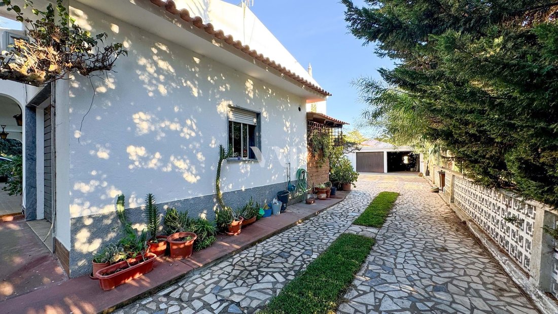 Villa in Quarteira, Algarve, Portugal 5 - 14986149