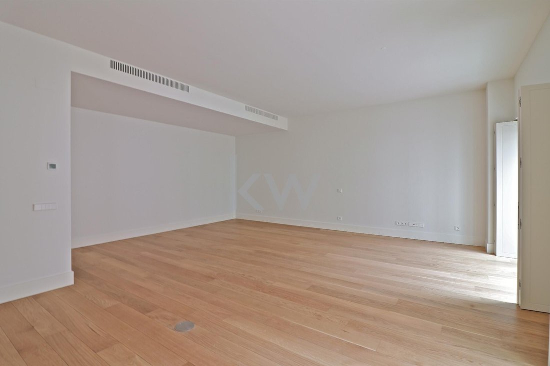Apartment in Santo Antonio, Lisbon, Portugal 4 - 14902575