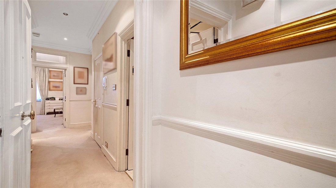 Apartment in Mayfair, Westminster, England 4 - 14986491