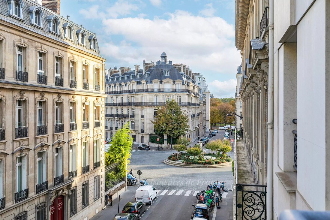Apartment in Triangle d'Or, Paris 8e Arrondissement, Paris 1 - 14986771