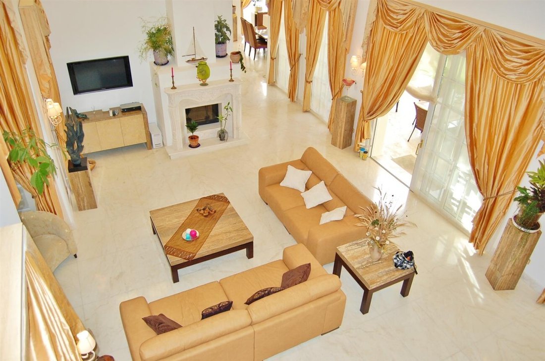 Villa in Sierra Blanca, Marbella, Spain 2 - 14988353