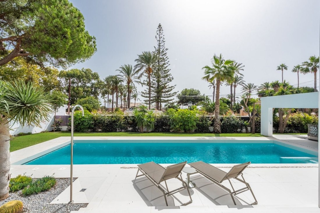 Villa in Puerto Banus, Marbella, Spain 5 - 14988400