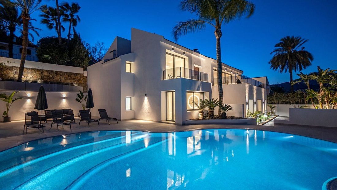 Apartment in Estepona, Andalusia, Spain 2 - 14988922