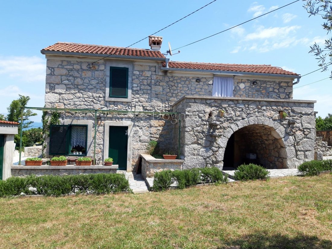 House in Malinska, Primorje-Gorski Kotar County, Croatia 1 - 14988136