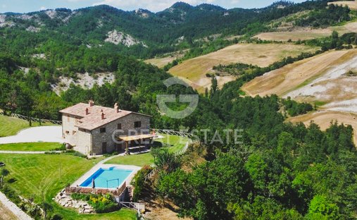 Tenuta a Pietralunga, Umbria, Italia 1