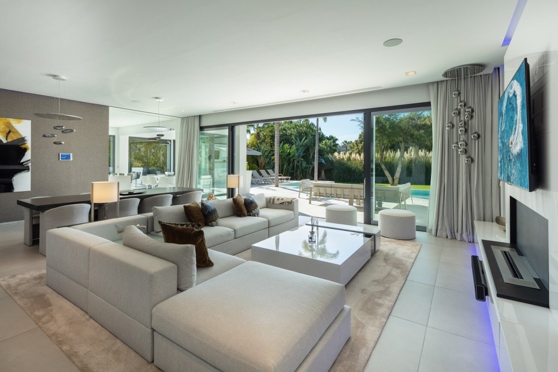 Villa in Marbella, Andalusia, Spain 3 - 14988453