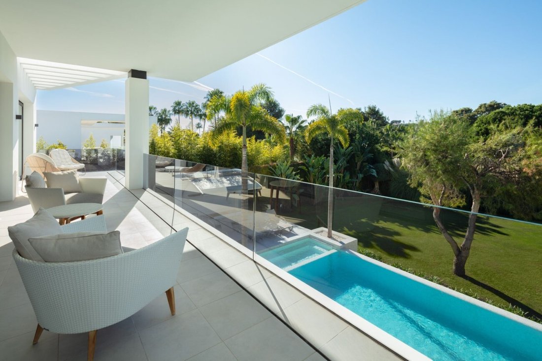 Villa in Puerto Banus, Marbella, Spain 5 - 14988451