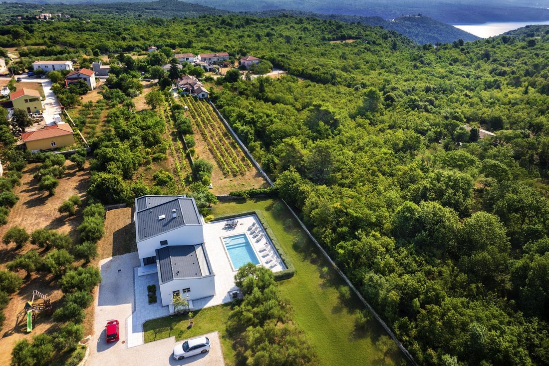 Villa in Rakalj, Istria County, Croatia 2 - 14419491
