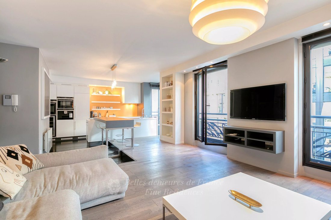 Apartment in Triangle d'Or, Paris 8e Arrondissement, Paris 2 - 14986771
