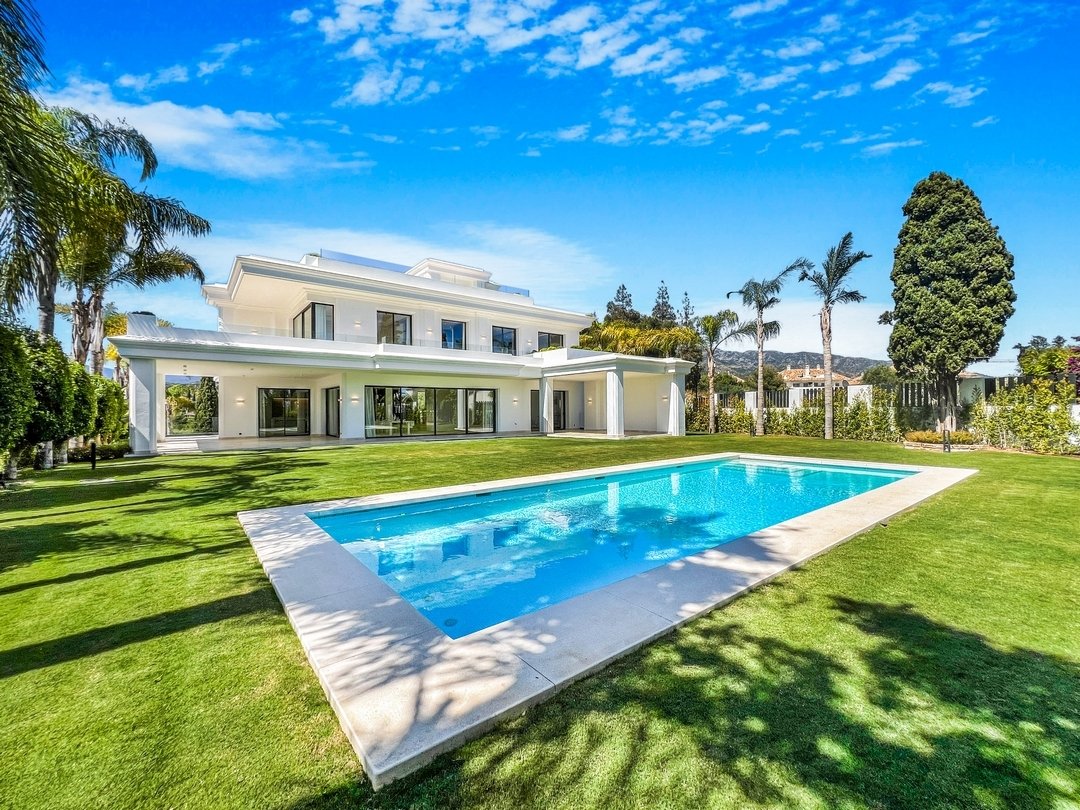 Villa in Marbella, Andalusia, Spain 5 - 14988308
