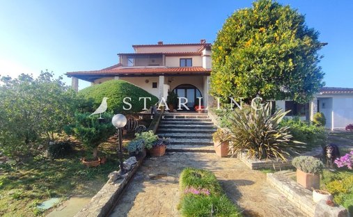 House in Pula, Istria County, Croatia 1
