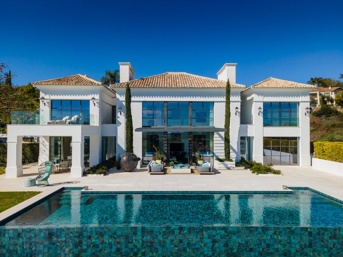 Villa in Benahavis, Andalusia, Spain 1 - 14988312