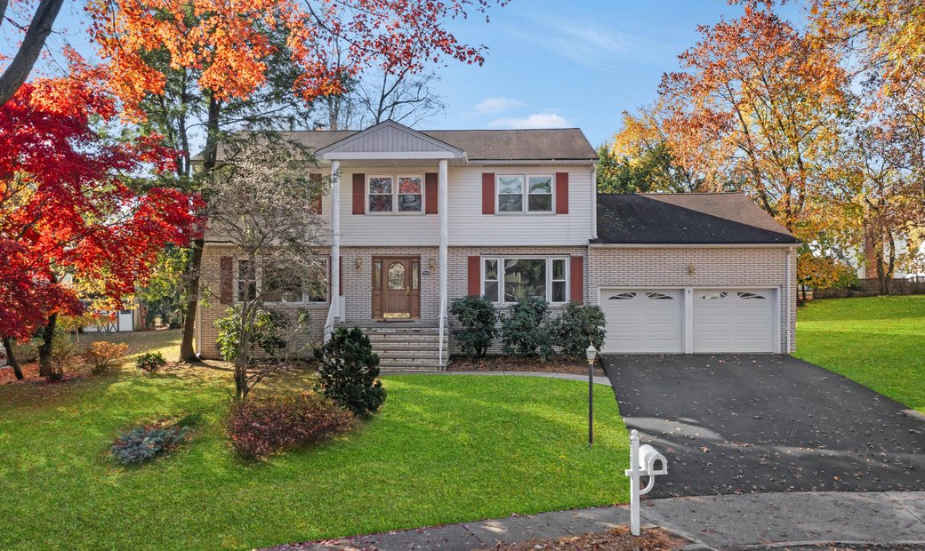 550 Westbrook Court Paramus Nj 07652 In Paramus New Jersey United