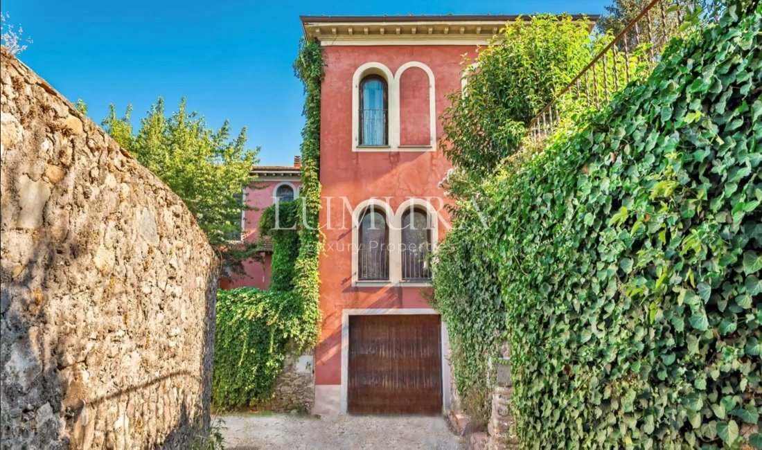 House in Sorbano del Giudice-Pontetetto, Lucca, Italy 4 - 14990345