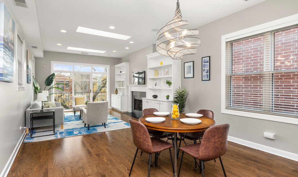 Curated visual reference: Extra Large Penthouse Apartments Reference: Stunning Extra Large Penthouse In Chicago Illinois United States For