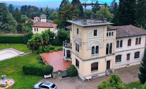 Villa in Varese, Lombardy, Italy 1