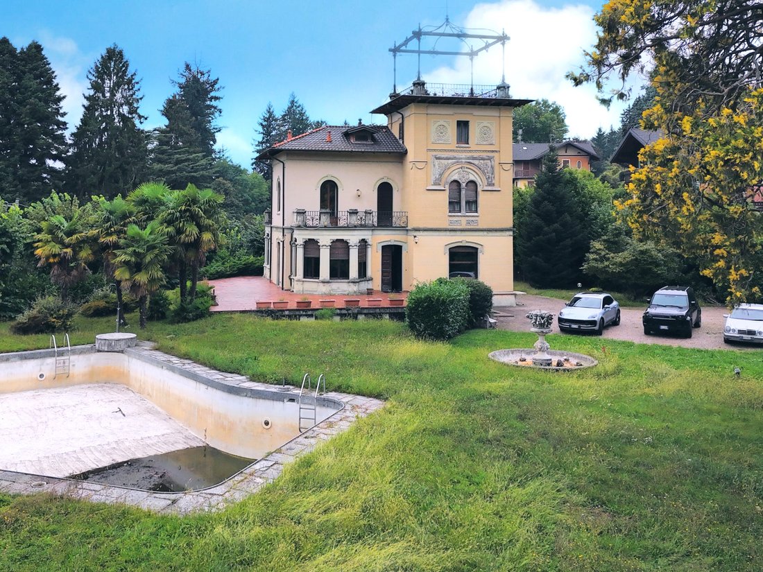 Villa in Varese, Lombardy, Italy 5 - 14990994