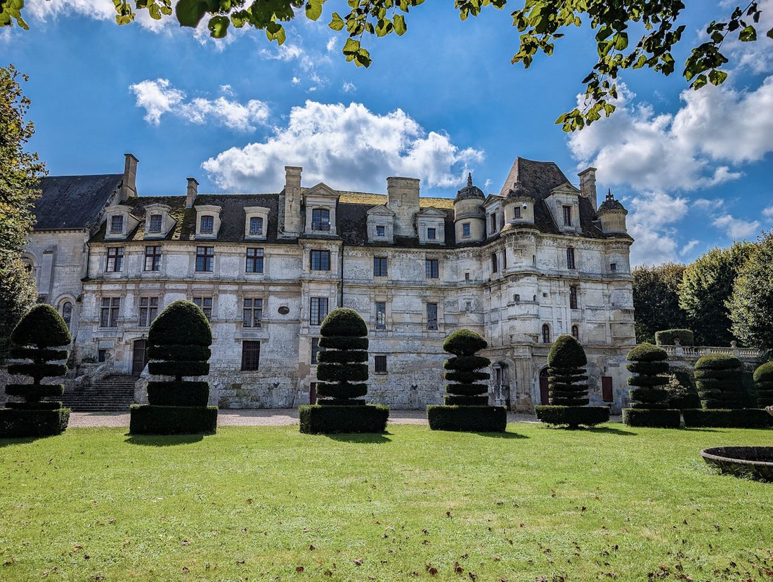 A Renaissance Dream: 26 Hectares of Timeless Elegance Near Paris