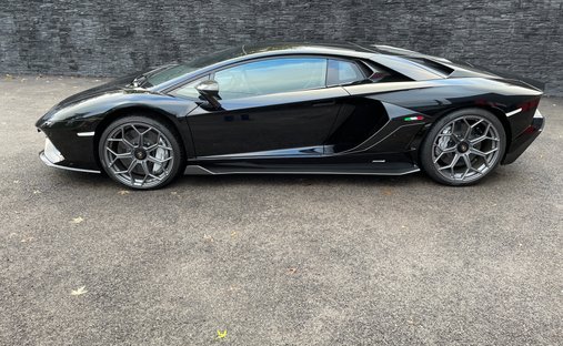 2022 Lamborghini Aventador Ultimae 4x4 in Beure, France 1