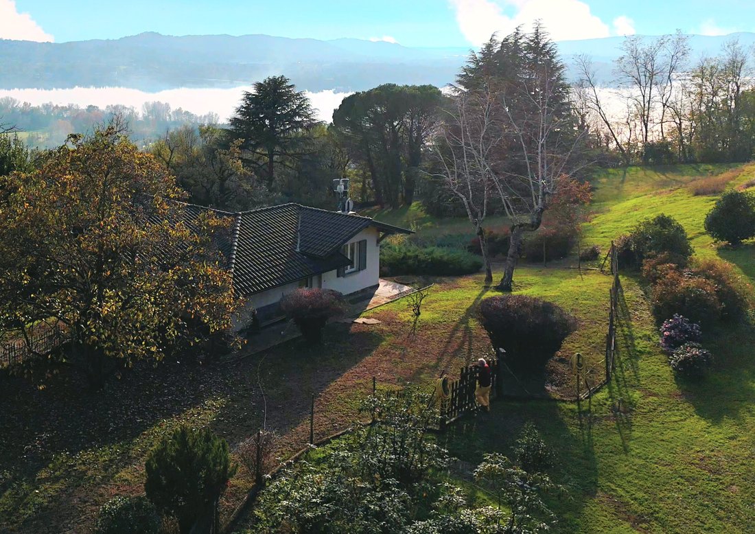 Landhaus in Varese, Lombardei, Italien 1 - 14990792