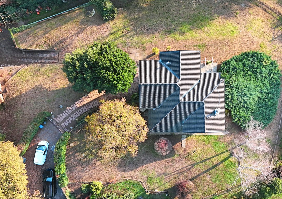 Landhaus in Varese, Lombardei, Italien 3 - 14990792