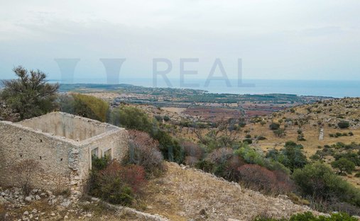 Land in Center, Noto, Sicily 1