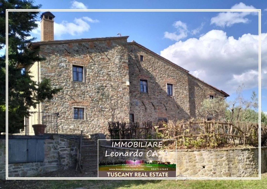 Farm Ranch in Center - La Rocca, Comeana, Tuscany 1 - 14992718