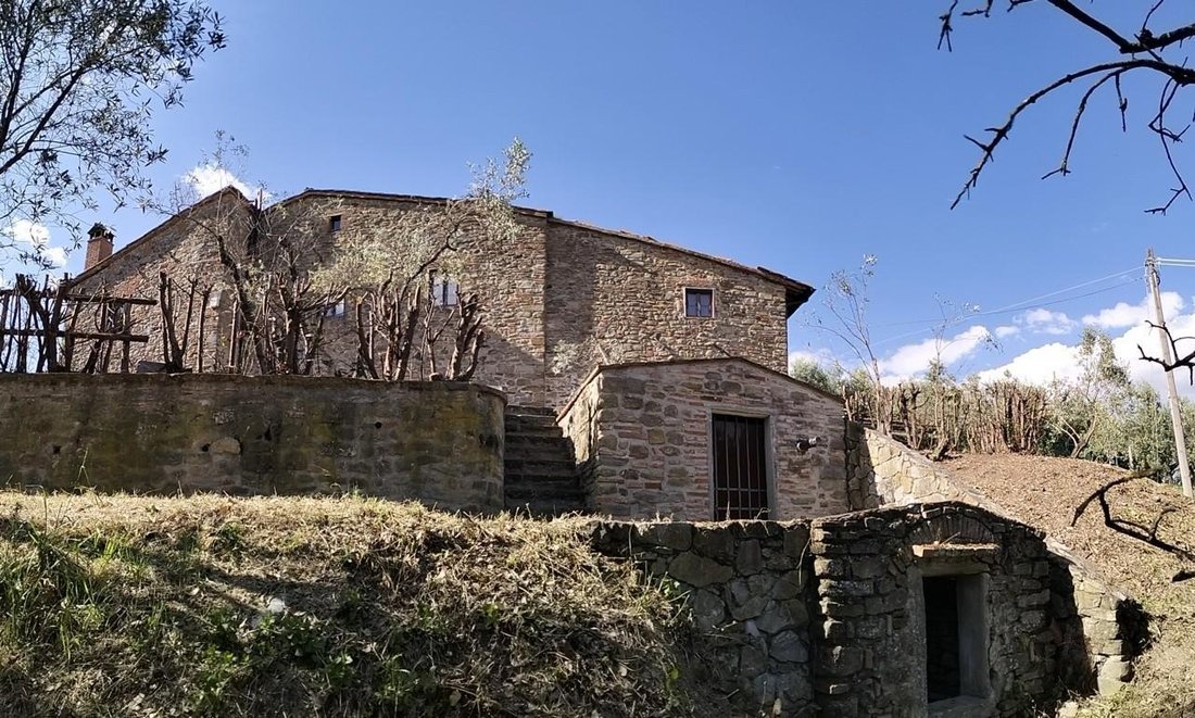 Farm Ranch in Center - La Rocca, Comeana, Tuscany 2 - 14992718