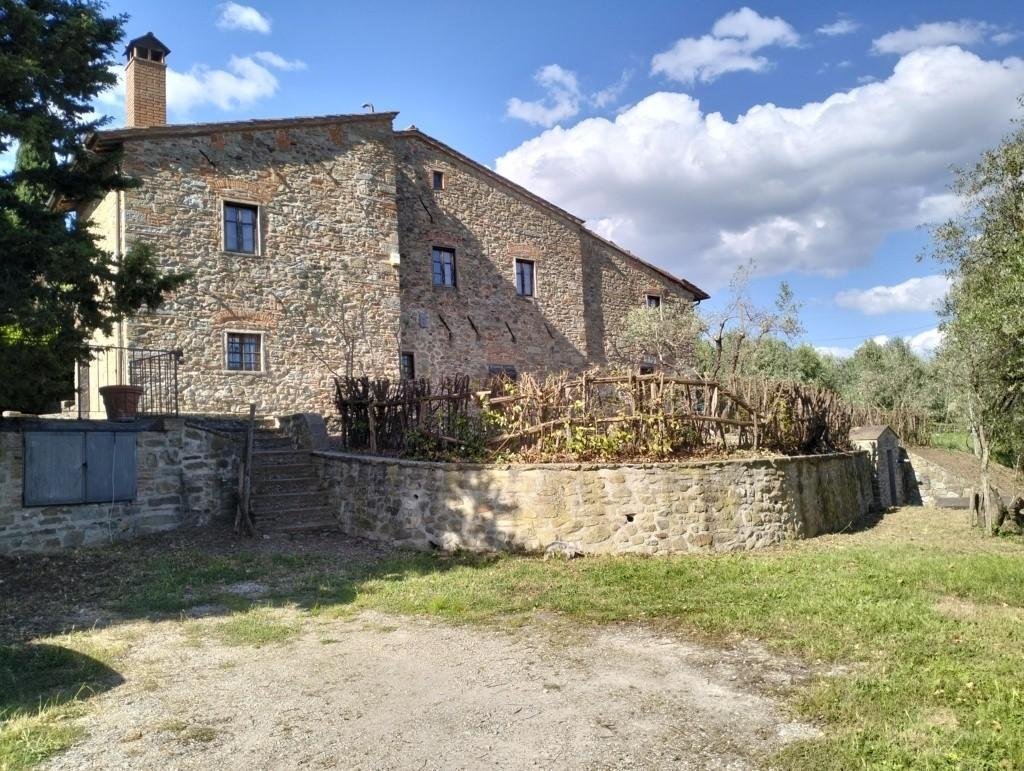 Farm Ranch in Center - La Rocca, Comeana, Tuscany 5 - 14992718