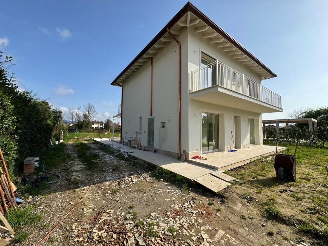 Villa in Pietrasanta, Tuscany, Italy 5 - 14992722