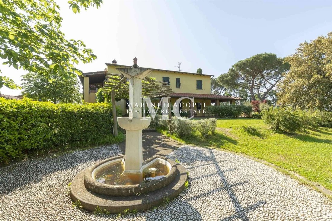 Villa in Borgo a Cascia, Reggello, Tuscany 1 - 14993279