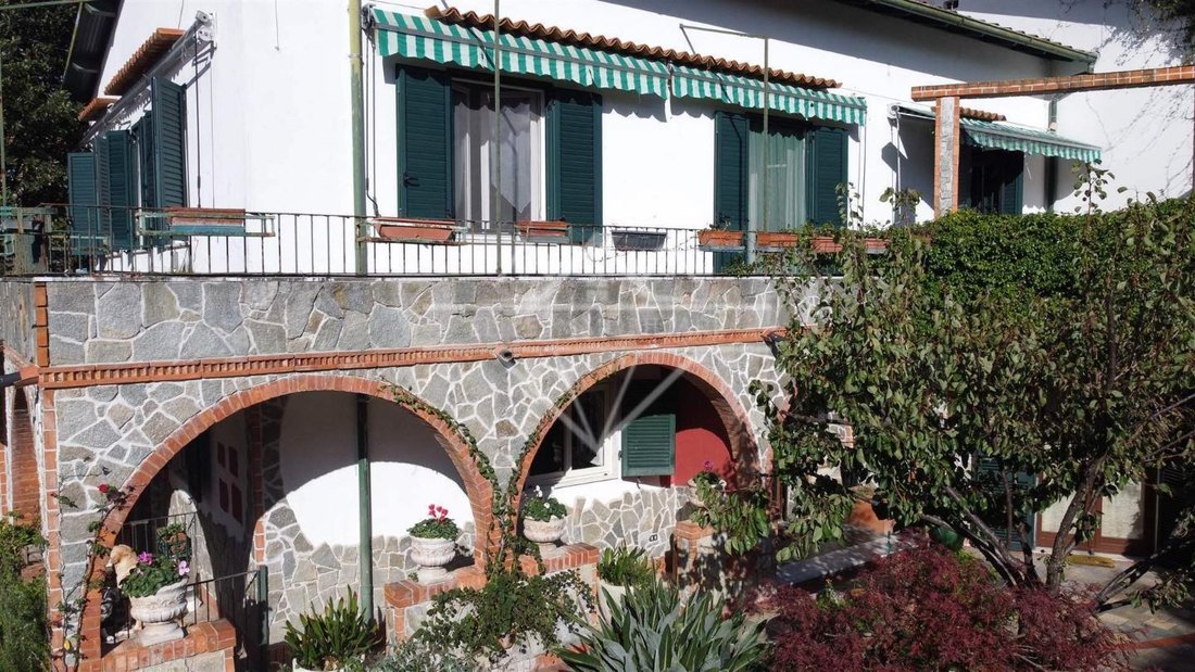 Villa in Stadium - Sant'Antonio - Marasio, Marina di Carrara, Tuscany 3 - 14992748
