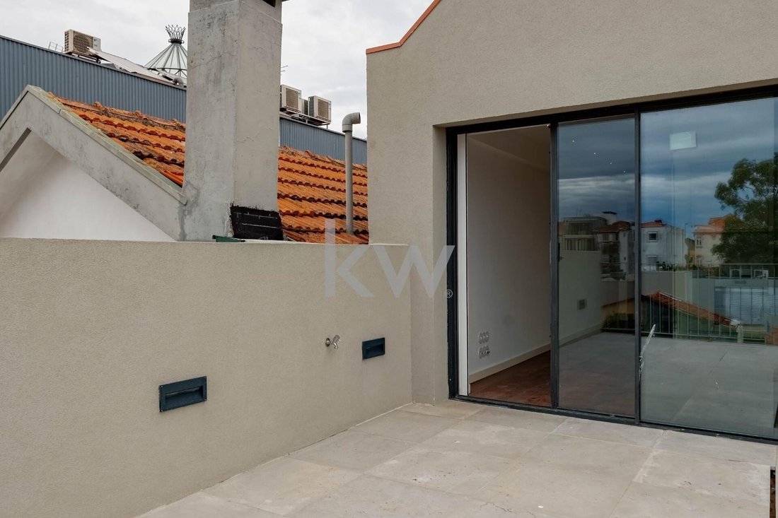 Apartment in Cedofeita, Santo Ildefonso, Se, Miragaia, Sao Nicolau e Vitoria, Porto District, Portugal 4 - 14991603